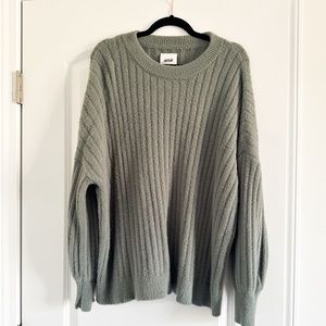 𝗔𝗲𝗿𝗶𝗲 𝗦𝘄𝗲𝗮𝘁𝗲𝗿